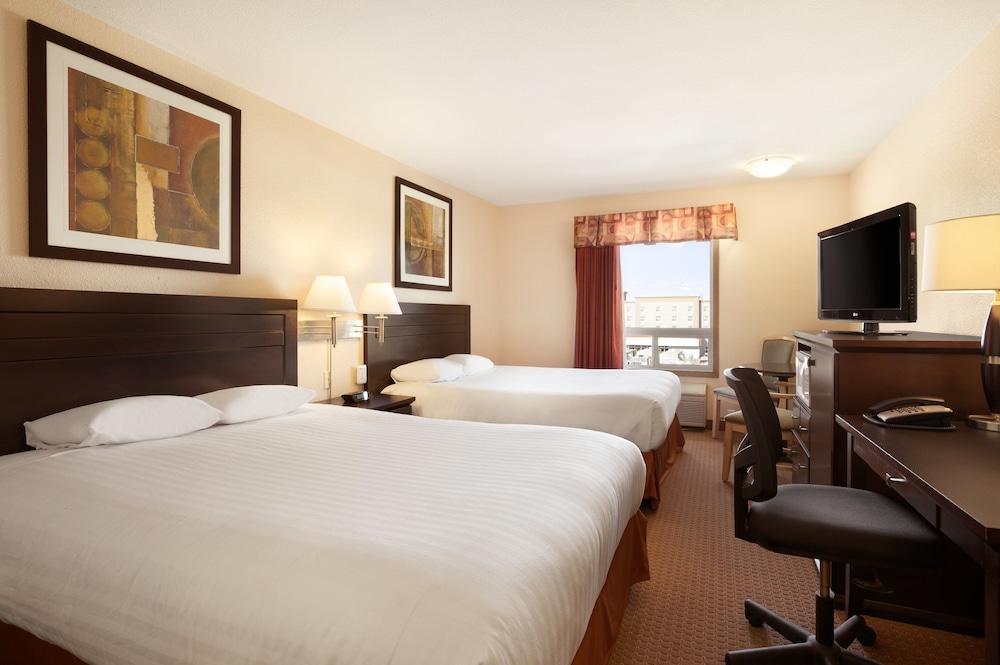 Hotel Super 8 By Wyndham Edmonton International Airport Leduc Esterno foto