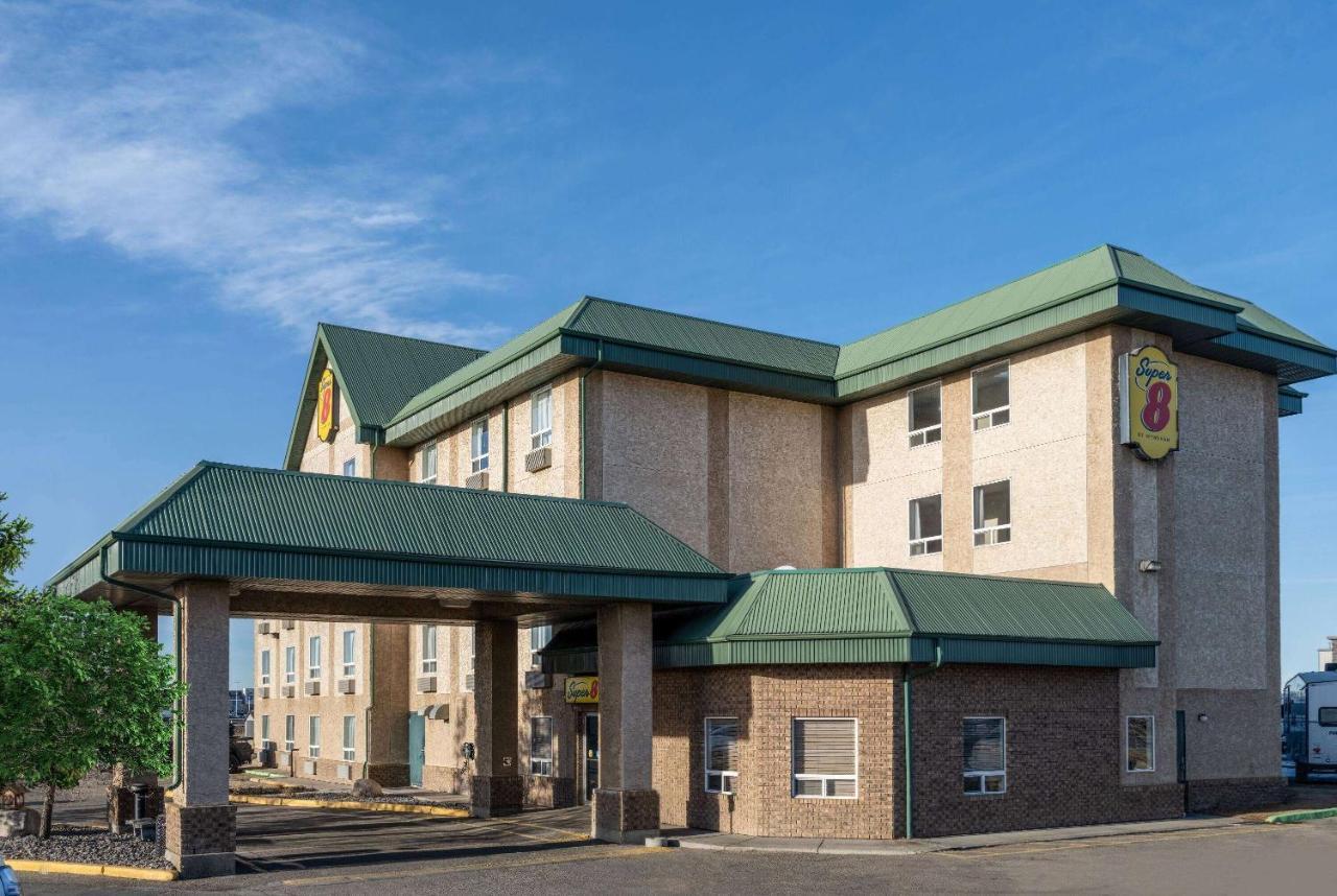 Hotel Super 8 By Wyndham Edmonton International Airport Leduc Esterno foto